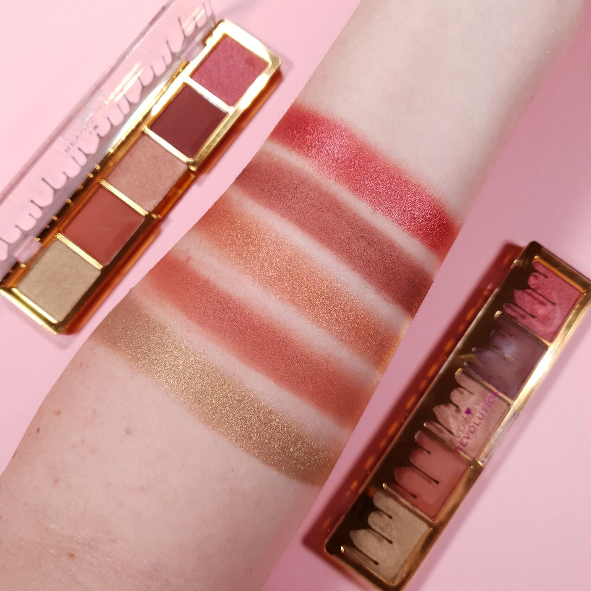 I Heart Revolution Mini Chocolate Eyeshadow Palette Milk Chocolate Ganache