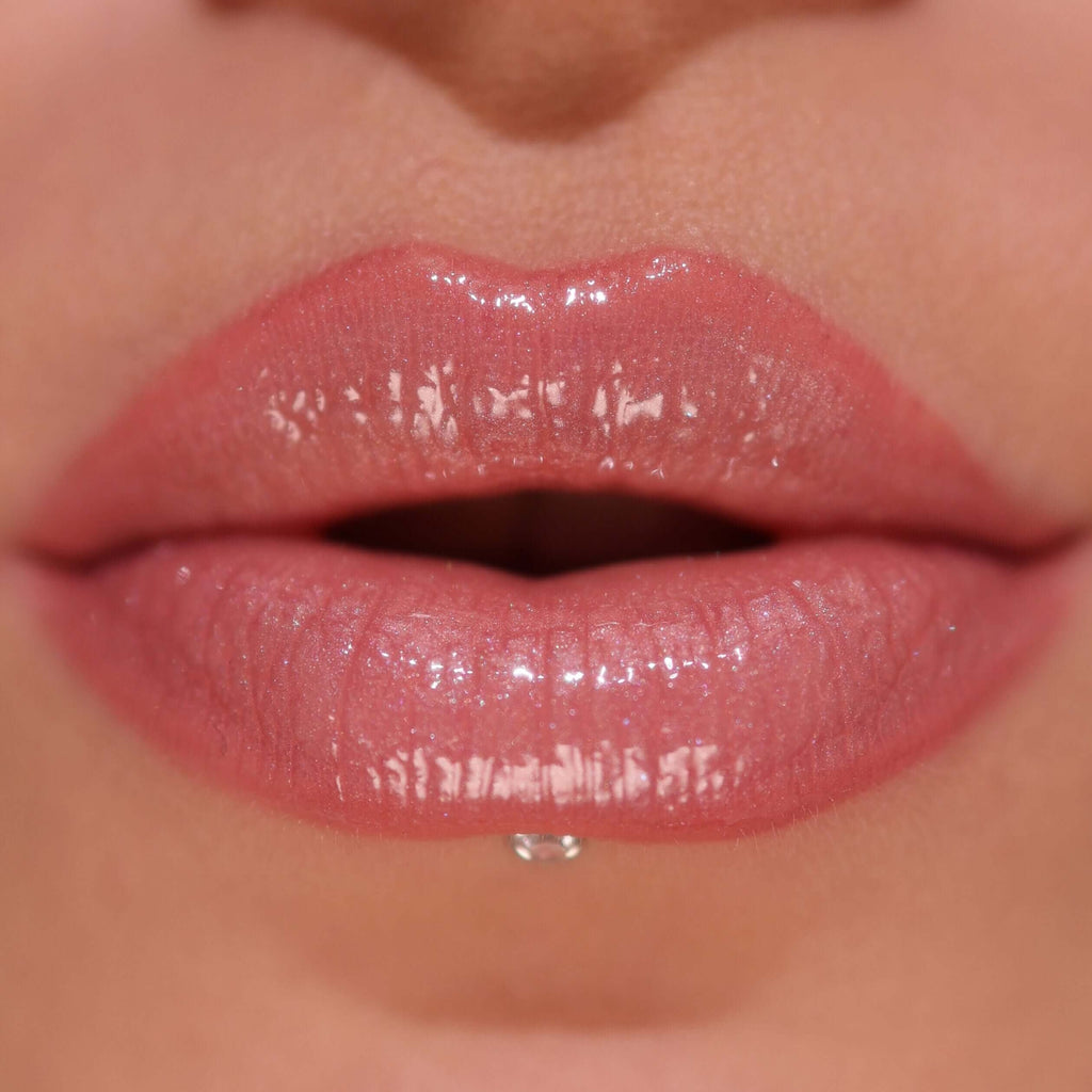 Revolution Pout Bomb Shimmer Gloss