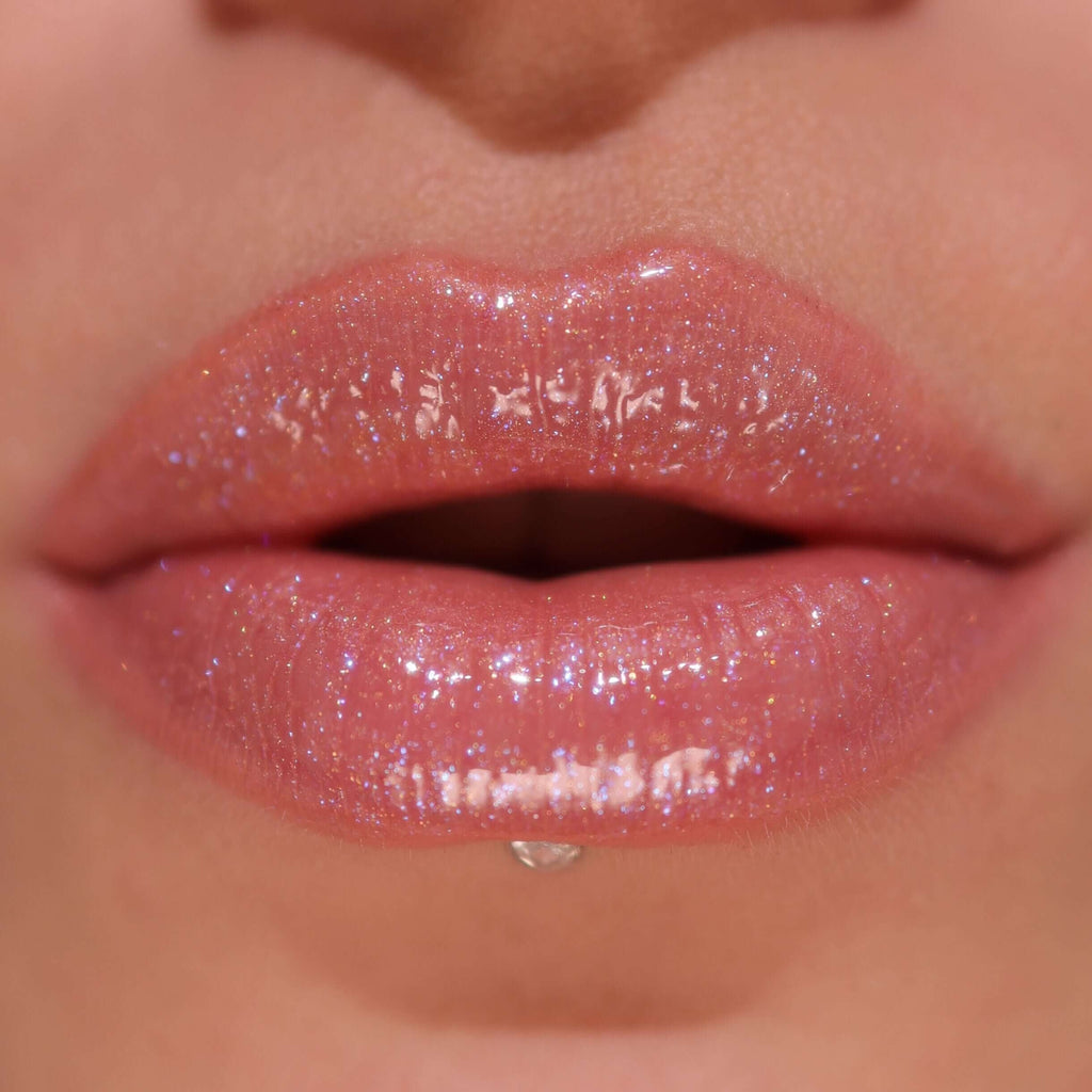 Revolution Pout Bomb Shimmer Gloss