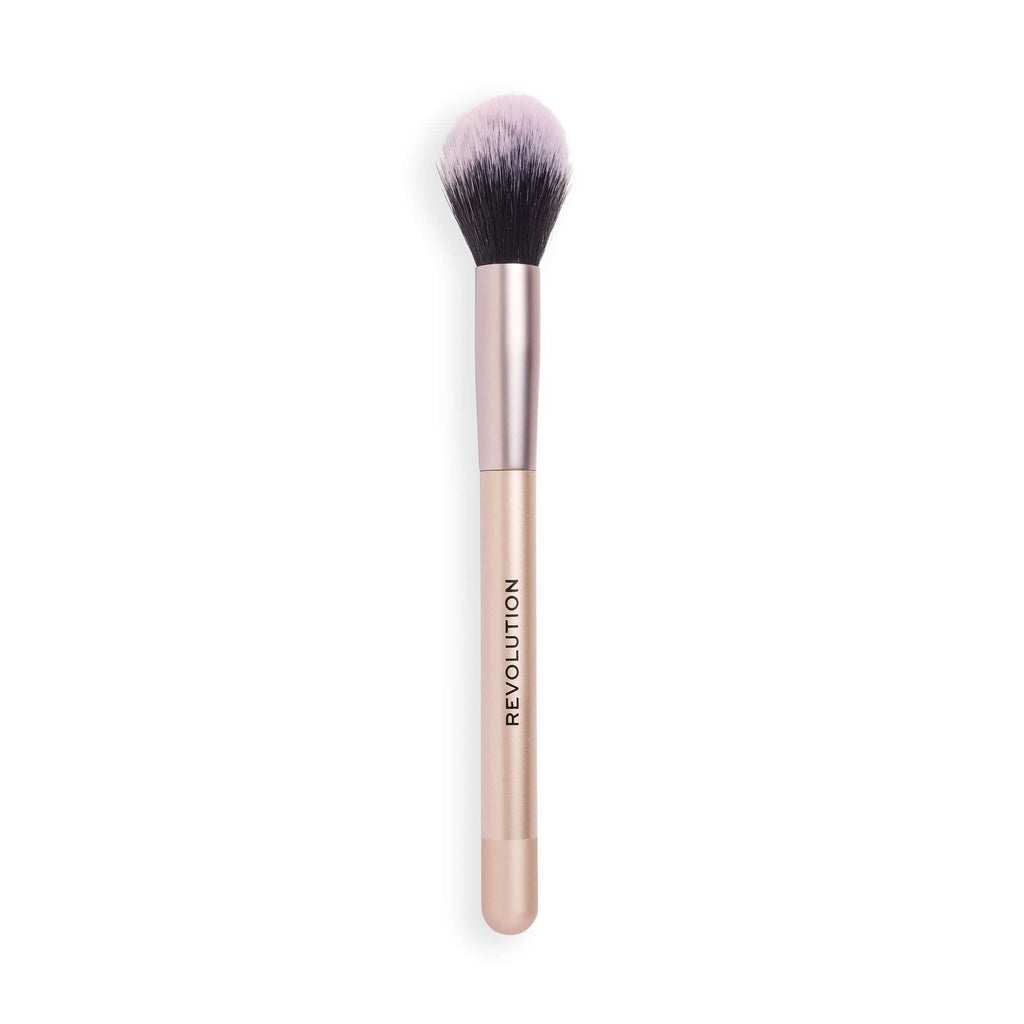 Revolution Blur Babe Soft Focus Brush R6